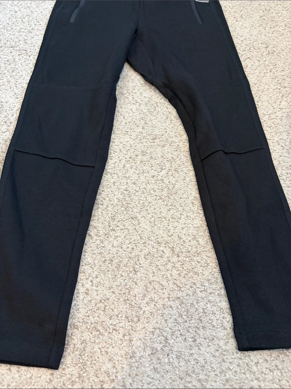 NWT GAP Kids Black Tech Jogger, 8
